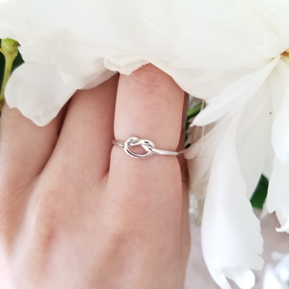 Forget Me Knot 925 Silver Ring - Picture 5 of 5